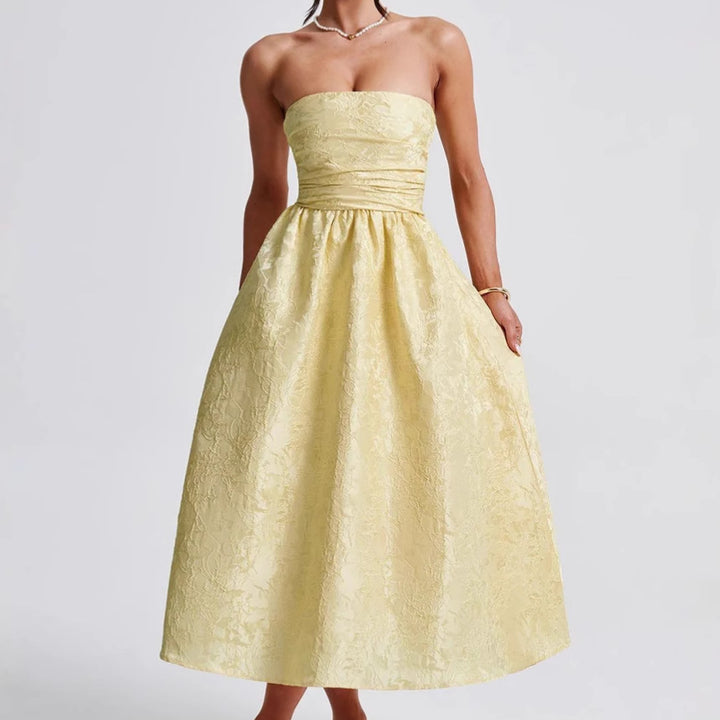 Damen Cocktailkleid mit schimmerndem Stoff und figurbetontem Oberteil Drune