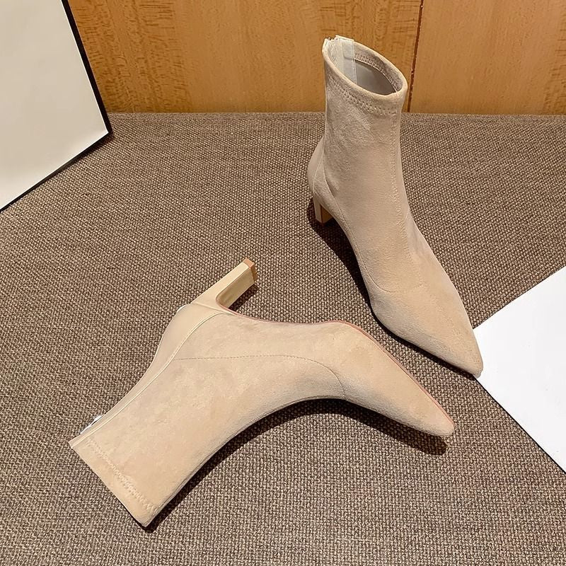 Damen Stretch‑Ankleboots mit schmaler Spitze und sculpted Blockabsatz Drune