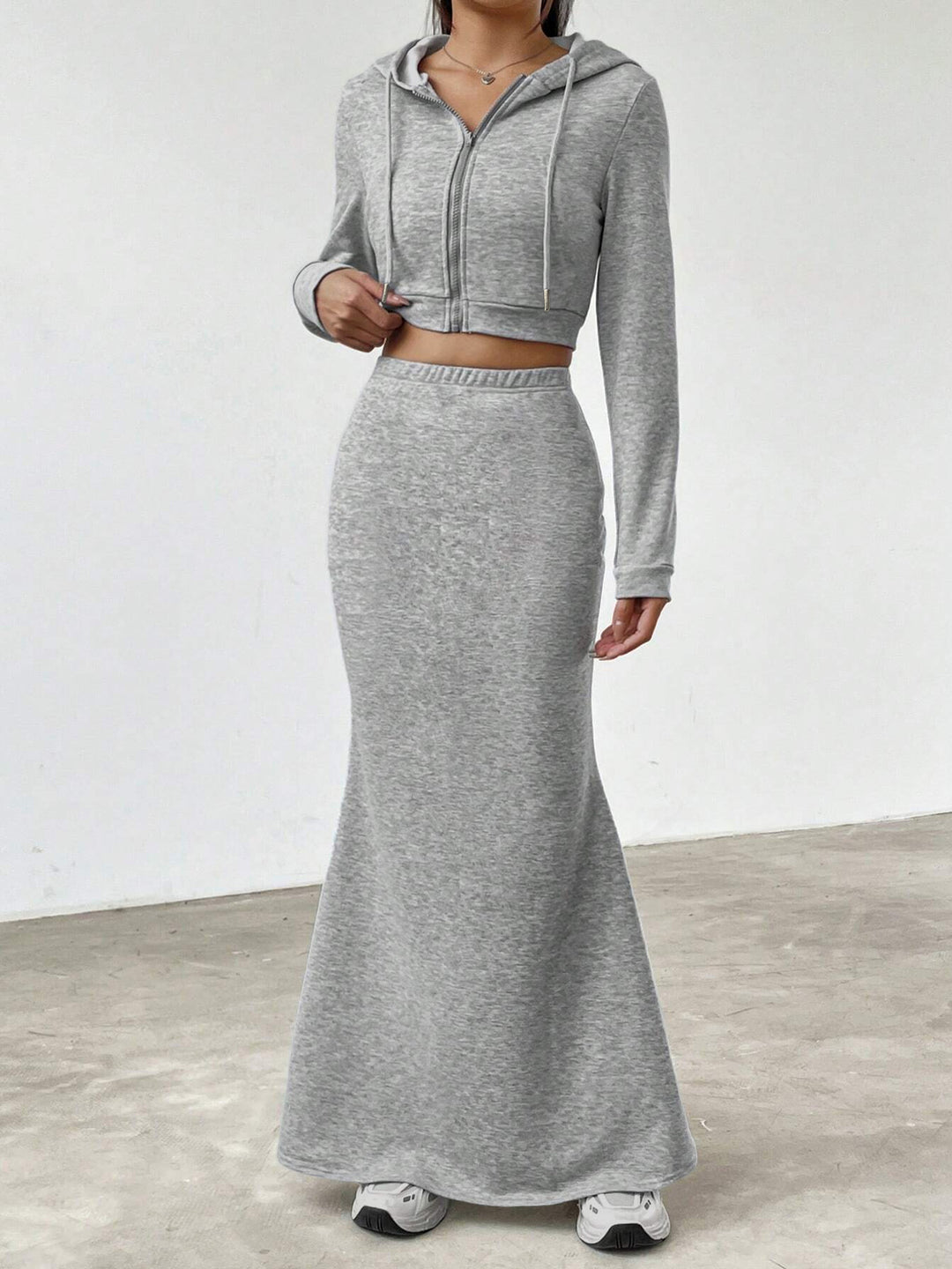 Damen Hoodie und Maxi-Rock Set Drune