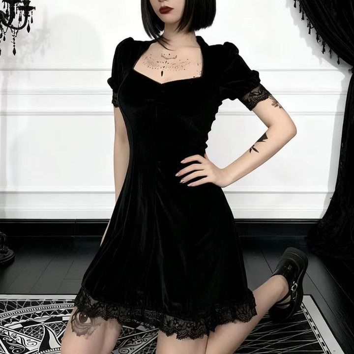 Damen Verspieltes Mini-Kleid mit Puffärmeln und zarter Spitze Drune