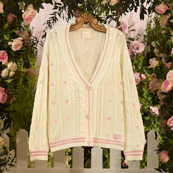 Damen nan grob gestrickter V-Ausschnitt-Cardigan mit Herzapplikationen und dekorativen Herzknöpfen Drune