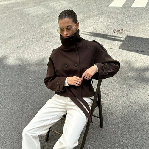 Damen Kurz geschnittene Wollmix-Jacke mit hohem Stehkragen und Taillengürtel Drune