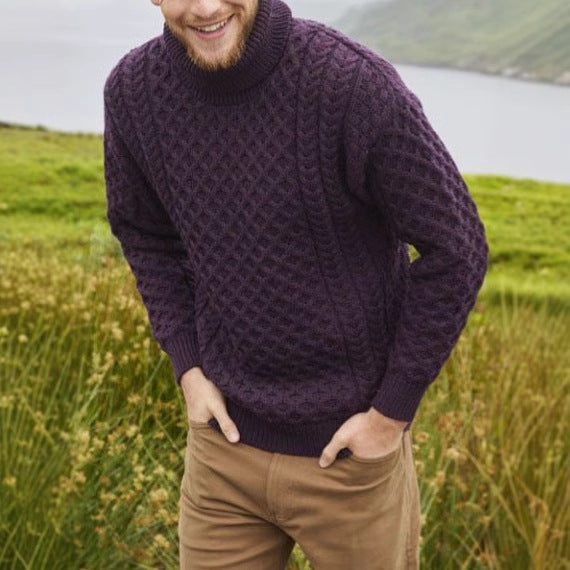 Herren Strickpullover mit Stehkragen und Kabelmuster