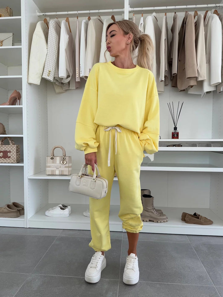 Damen Oversized Loungewear-Set aus weich angerautem Sweat mit Kordelzug-Jogginghose und relaxed Pullover Drune
