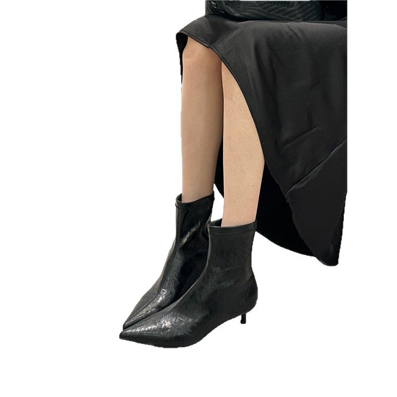 Damen spitz zulaufende Stiefeletten mit sculpted Kitten‑Heel und sockenhaftem Schaft Drune