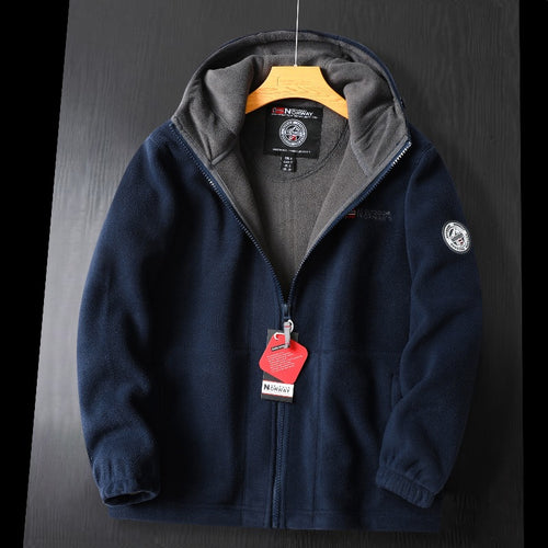 Herren Fleece‑Kapuzenjacke mit wärmender Microfleece‑Fütterung, durchgehendem Reißverschluss und Logo‑Patches Drune