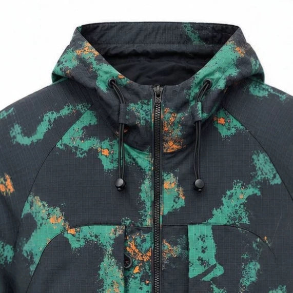 Herren Technische Camouflage-Outdoorjacke mit Kapuze, Ripstop und Multifunktionstaschen Drune