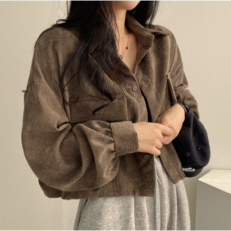 Damen Herrenjacke im weichen Cord-Design mit praktischen Taschen und trendigen Puffärmeln