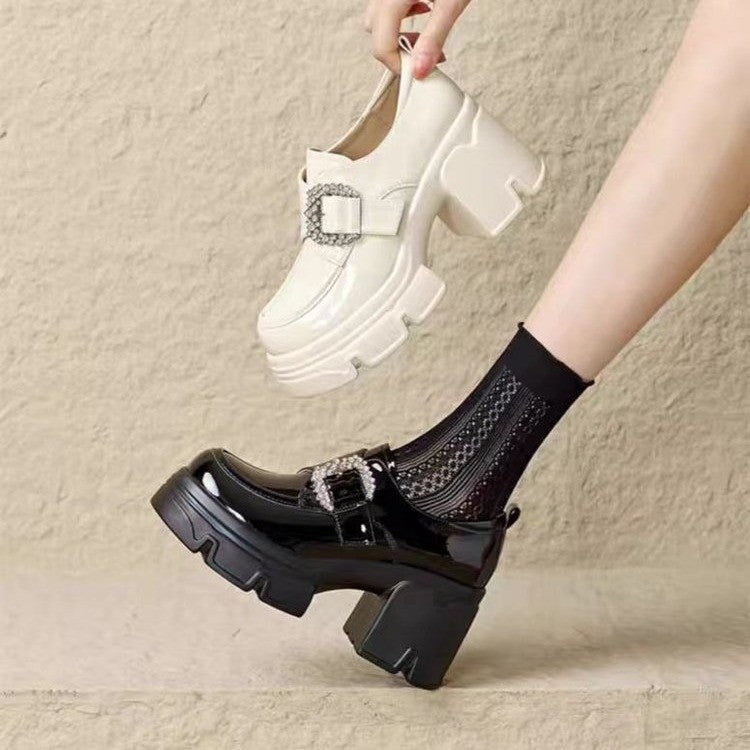 Damen Modische und elegante Lacklederschuhe mit Blockabsatz Drune