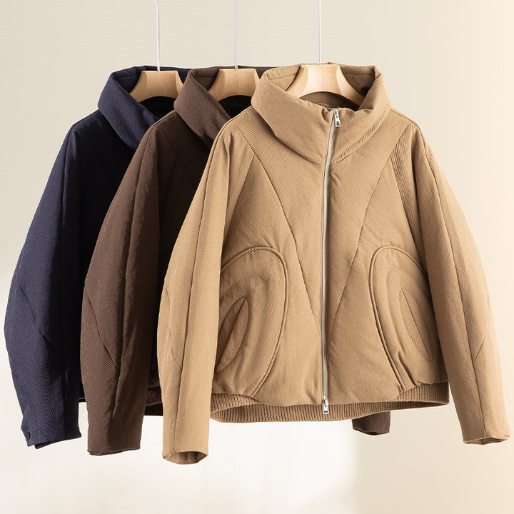 Damen Kurze gesteppte Steppjacke mit hohem Stehkragen und skulpturaler Nahtführung Drune
