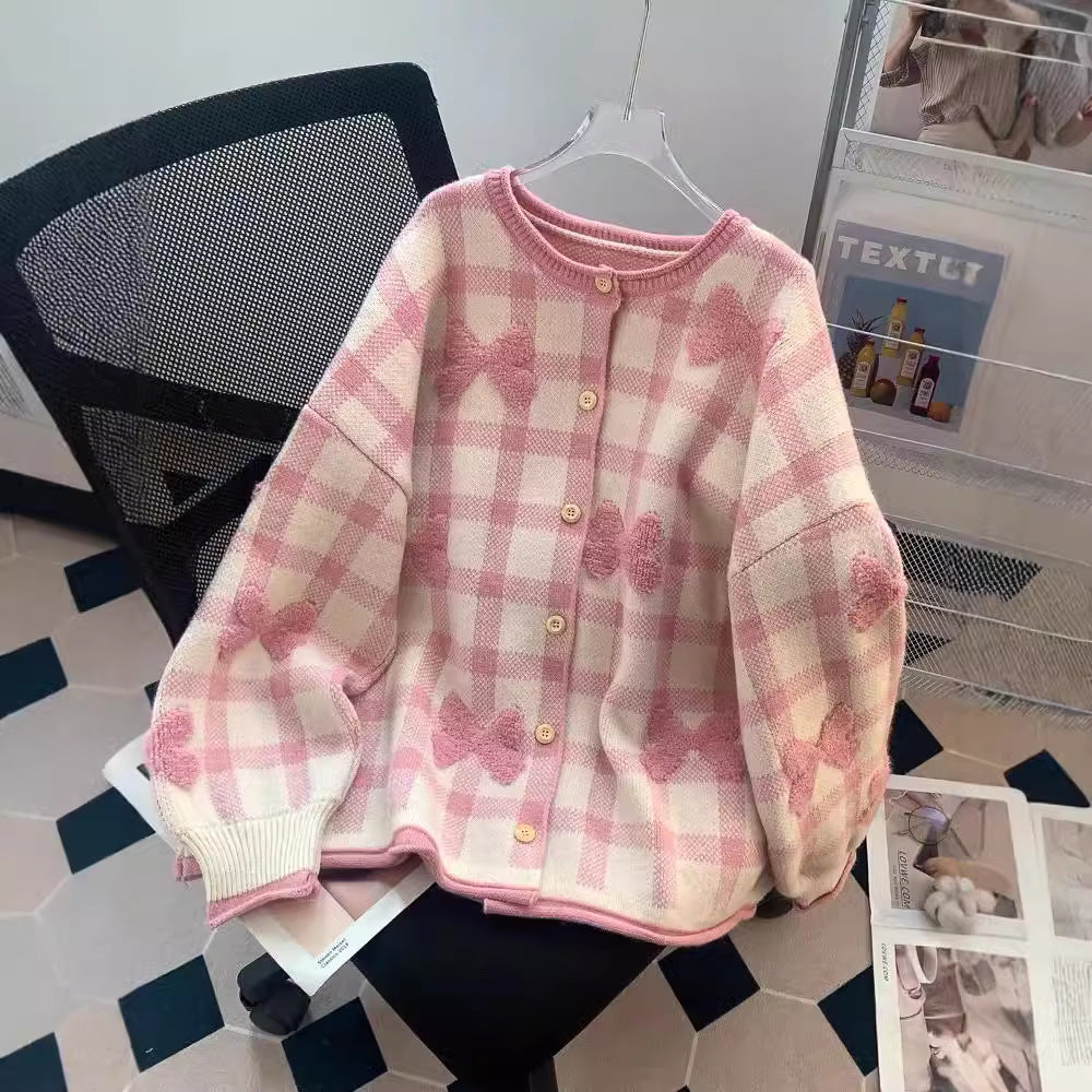 Damen Oversized Cardigan mit Karomuster und Herzapplikationen Drune