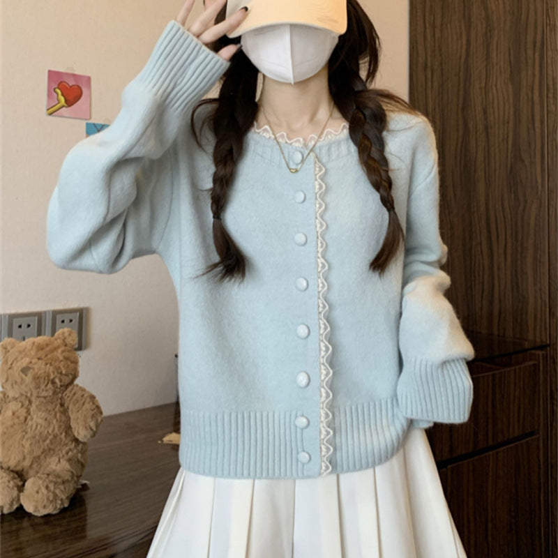 Damen Strickjacke mit feinen Knopfdetails und süßer Spitzenkante Drune