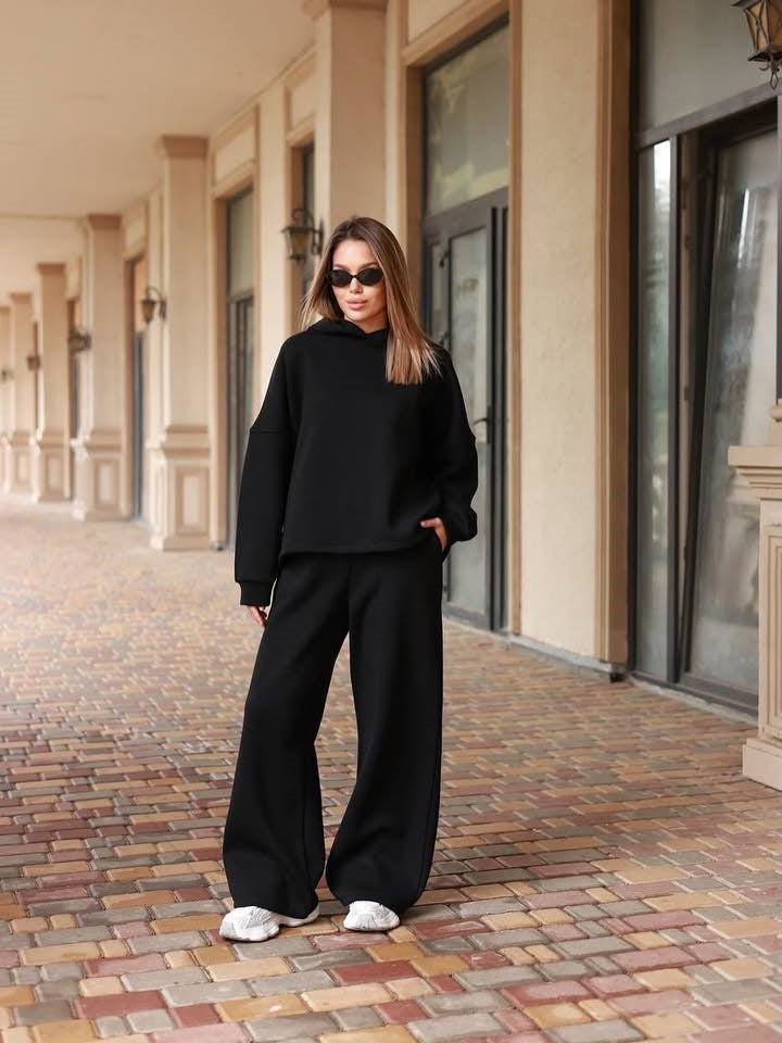 Damen Loungewear-Set mit oversized Kapuzenpullover und weiter High-Waist Jogginghose Drune