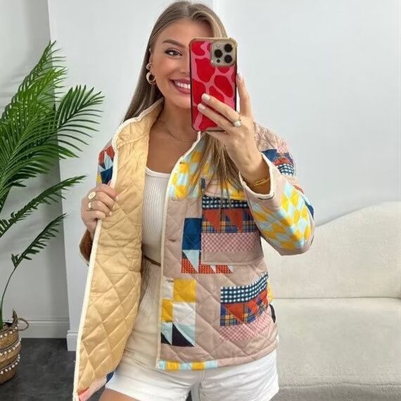 Damen nan gesteppte Patchwork-Quiltjacke mit Stehkragen und aufgesetzten Klappentaschen Drune