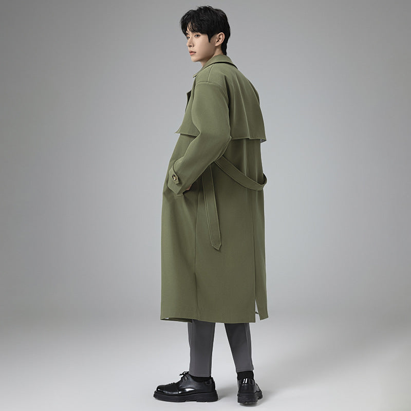 Herren Trenchcoat im minimalistischen Doppelreiher mit breitem Schalkragen und Taillengürtel Drune