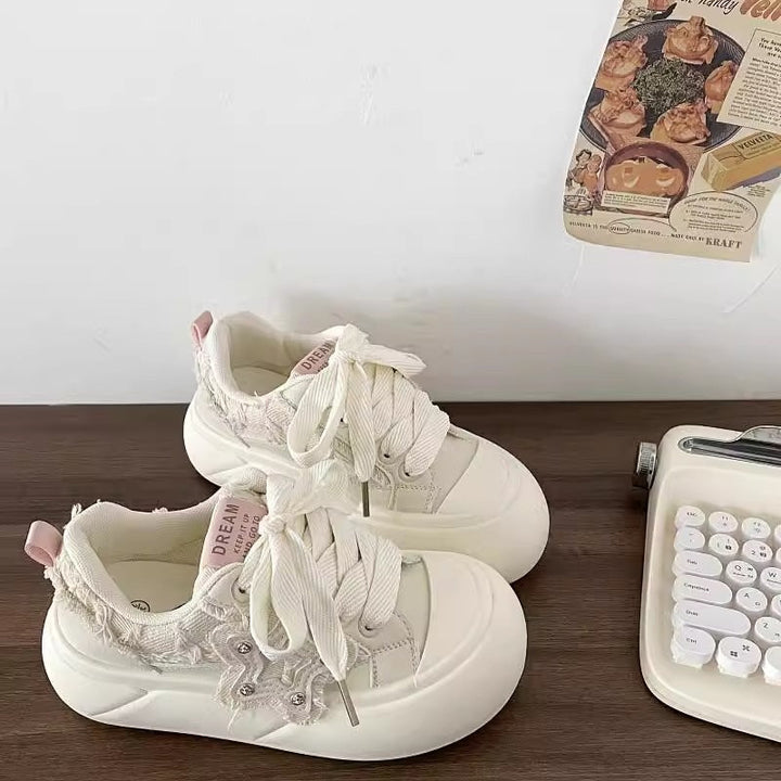 Damen Komfortable Sneaker mit modischen Details und softem Innenfutter Drune
