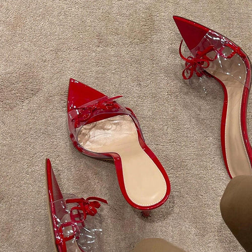 Damen Fersenfreie PVC‑Mules mit spitzer Zehenbox, dekorativer Schleifenbindung und sculpted Kitten‑Absatz Drune