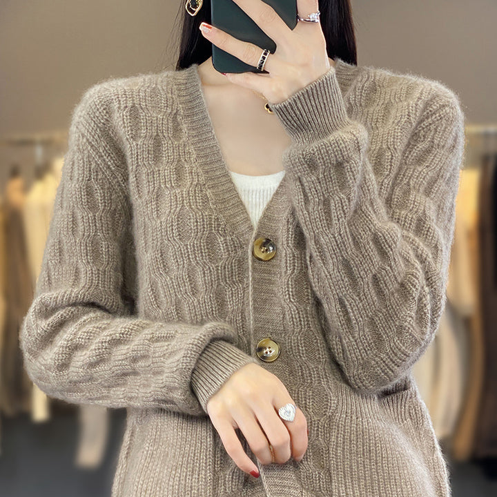 Damen Weicher Angora‑Look Zopfmuster-Cardigan mit V‑Ausschnitt und aufgesetzten Taschen Drune