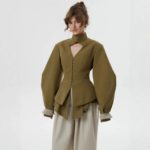 Damen taillierte Jacke mit Stehkragen, Cut-Out und Ballonärmeln Drune