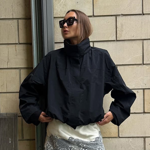 Damen Cropped Windjacke mit hochschließendem Stehkragen und kastiger Silhouette Drune