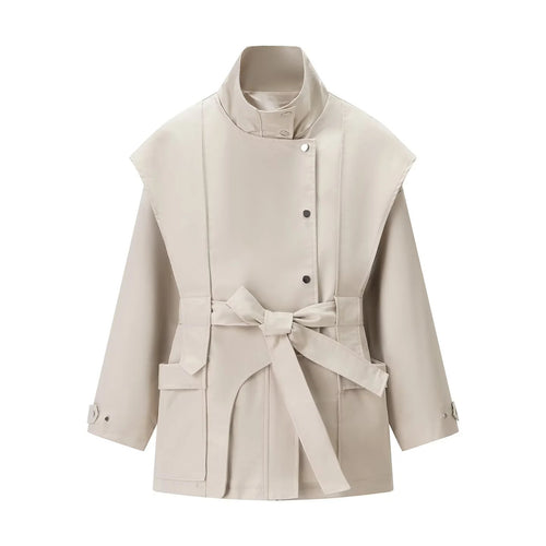 Damen nan kurzer Trenchcoat mit Cape‑Schulter, hohem Stehkragen und Bindegürtel Drune