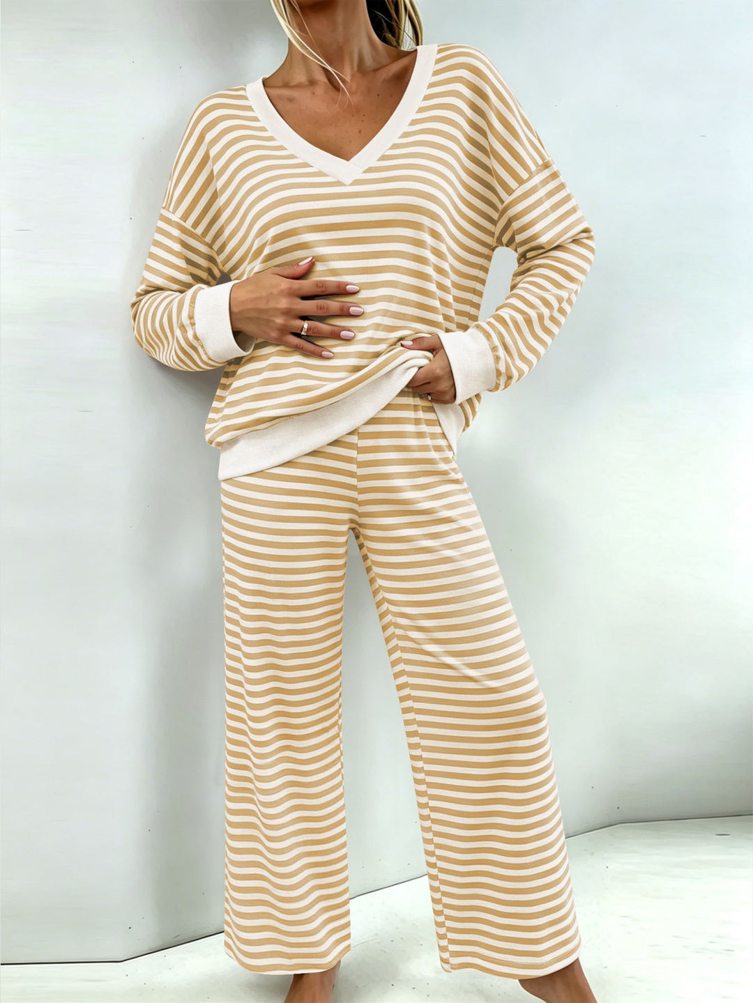 Damen Maritimes Zweiteiler mit V-Ausschnitt, Oversize-Pullover und Palazzo‑Hose Drune