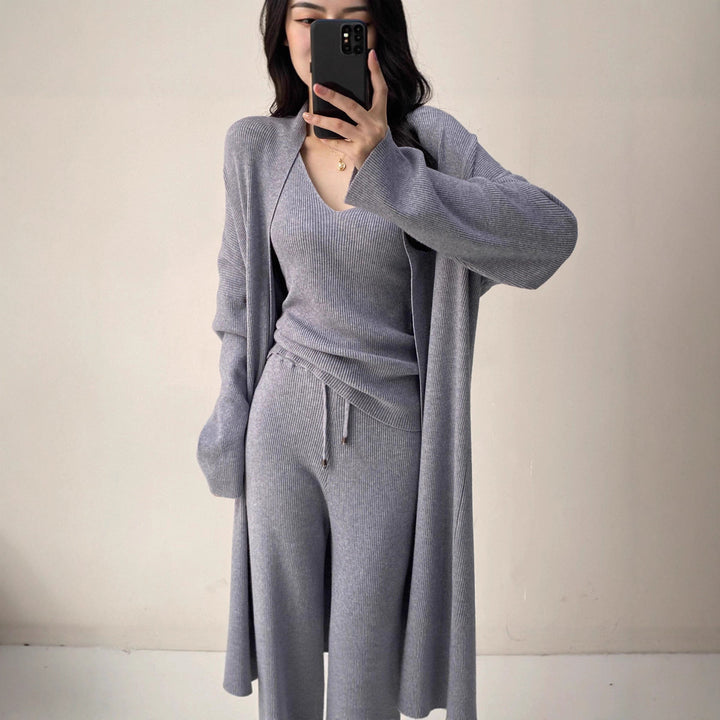 Damen Feinstrick-Loungewear-Set mit Longcardigan, Ripp-Top und weitem Strickhose Drune