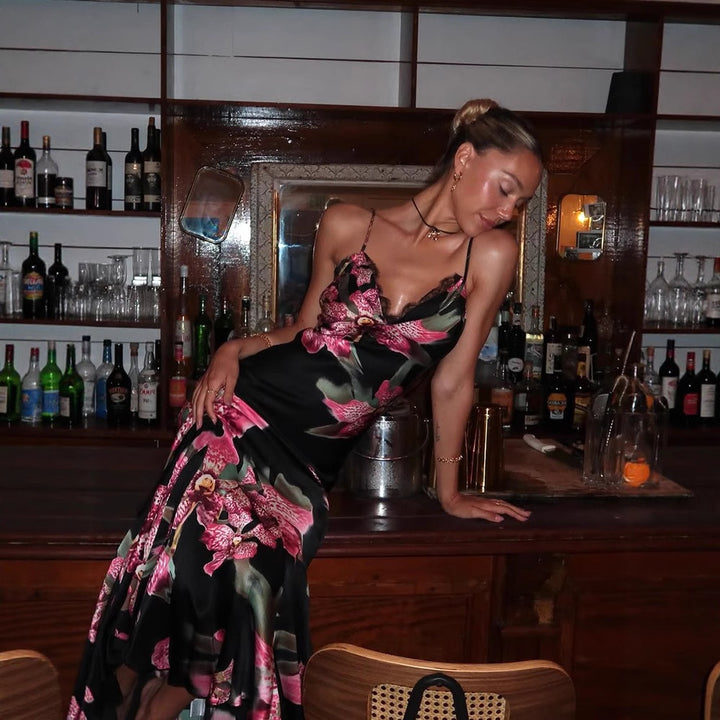Damen Maxikleid mit floralem Seiden-Effekt und feinen Spaghettiträgern Drune