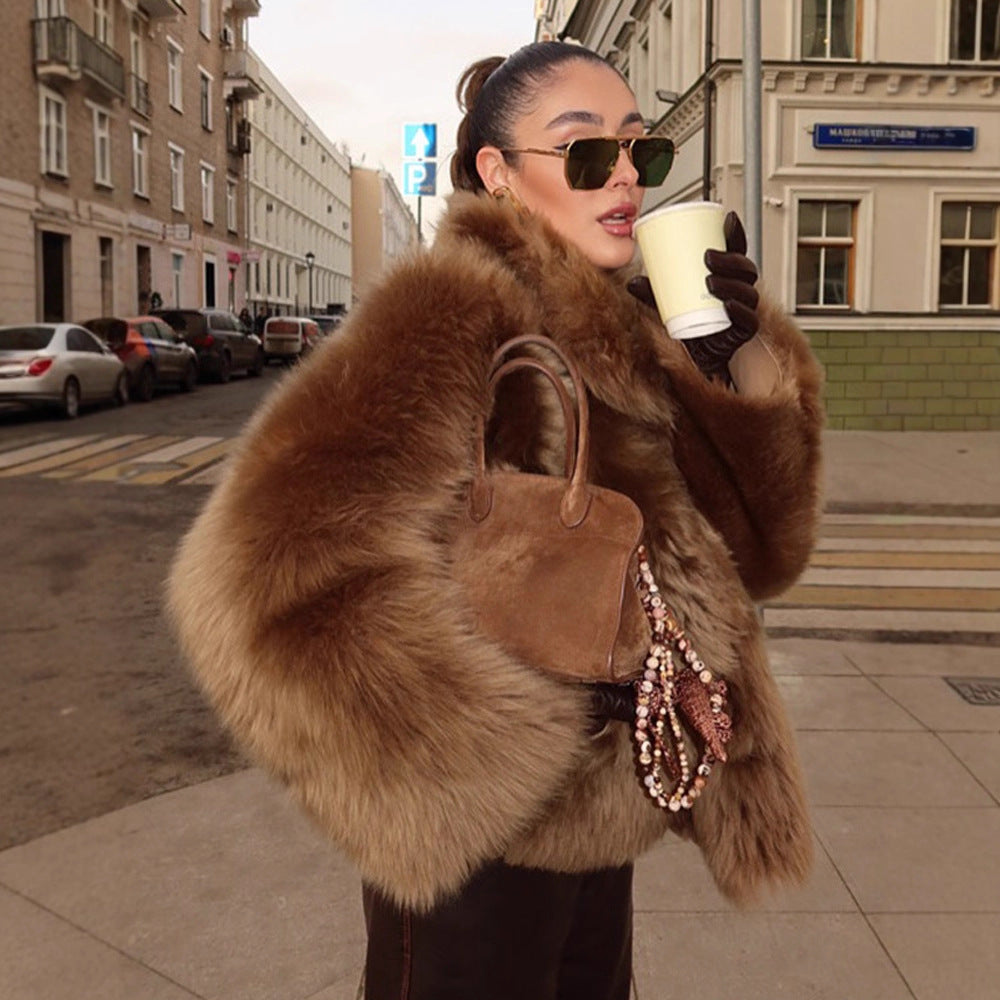 Damen Kurzjacke im Teddy‑Style mit voluminösem Schalkragen und soften Faux‑Fur‑Textur Drune