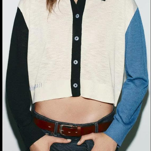 Damen modische Strickjacke mit farblich abgesetzten Ärmeln und Knopfverschluss Drune