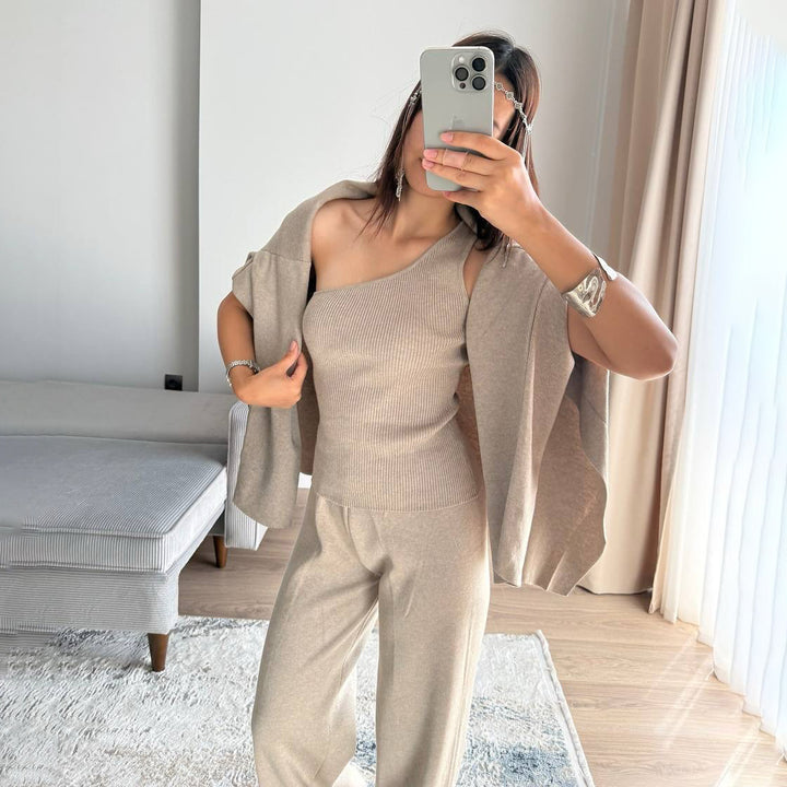Damen Strickanzug mit asymmetrischem Oberteil und lässigem Schnitt Drune