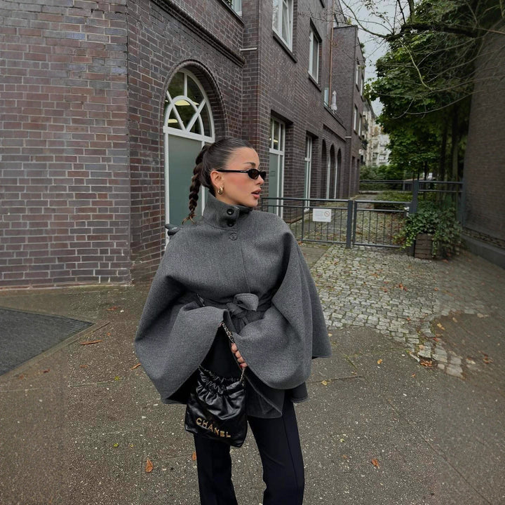 Damen Kurze Boxy-Wollmix-Jacke mit Stehkragen und aufgesetzten Pattentaschen Drune