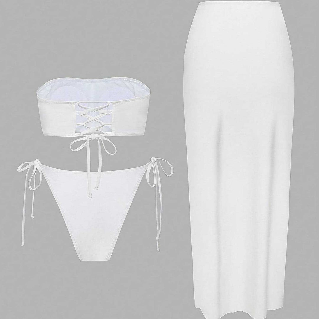 Damen Bikini-Set mit elegantem Bandeau-Oberteil und verspieltem Maxirock Drune
