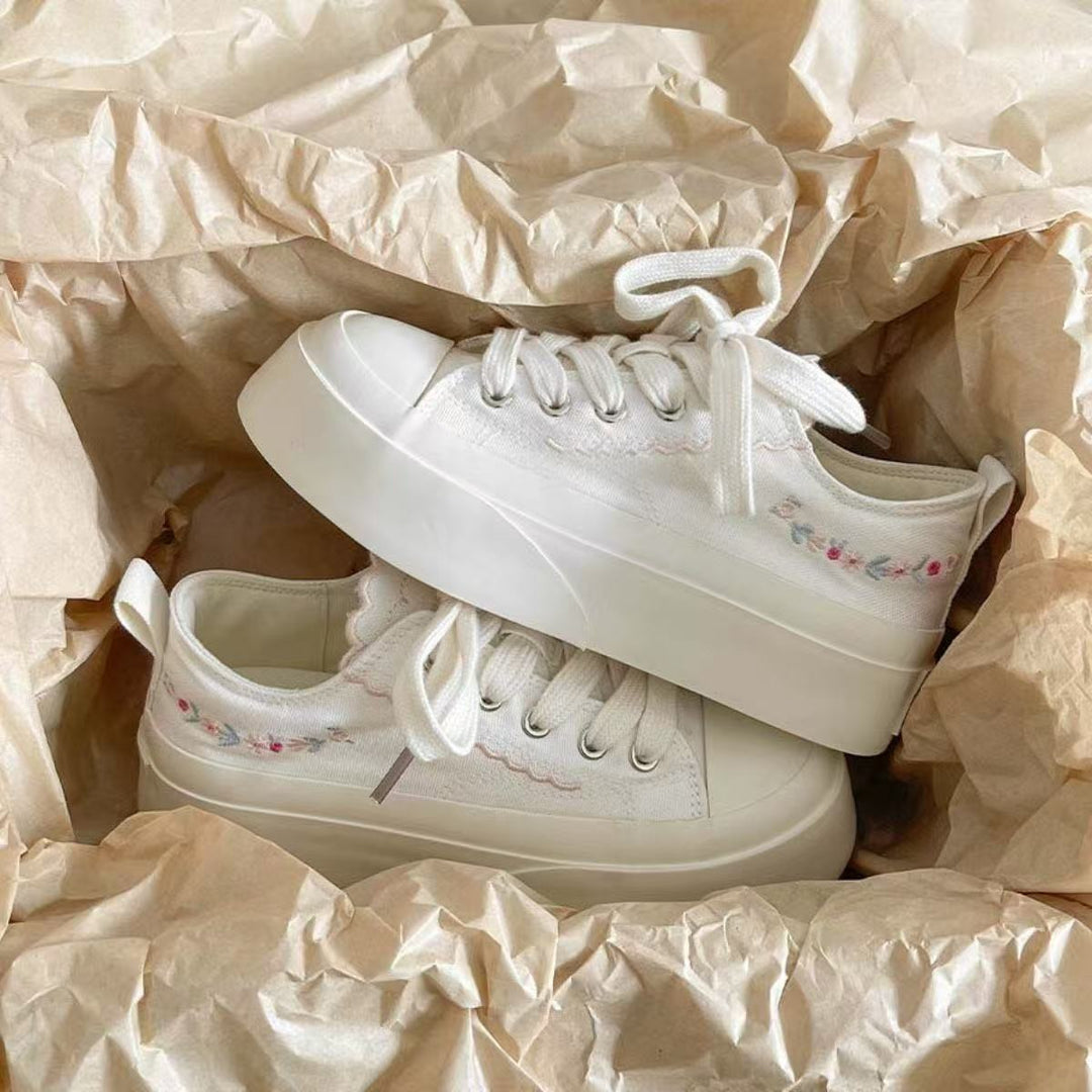 Damen Modische Plateau-Sneaker mit floralen Applikationen und atmungsaktiver Sohle Drune