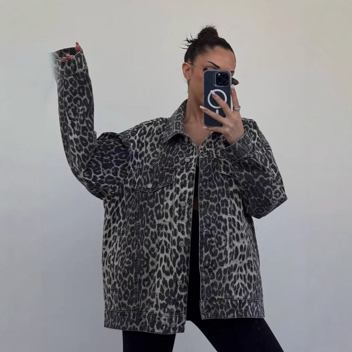 Damen Oversized Jeansjacke mit setzen Leo-Muster Drune