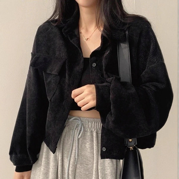 Damen Kurzgeschnittene Cordjacke mit Oversize-Ärmeln und Brusttaschen Drune