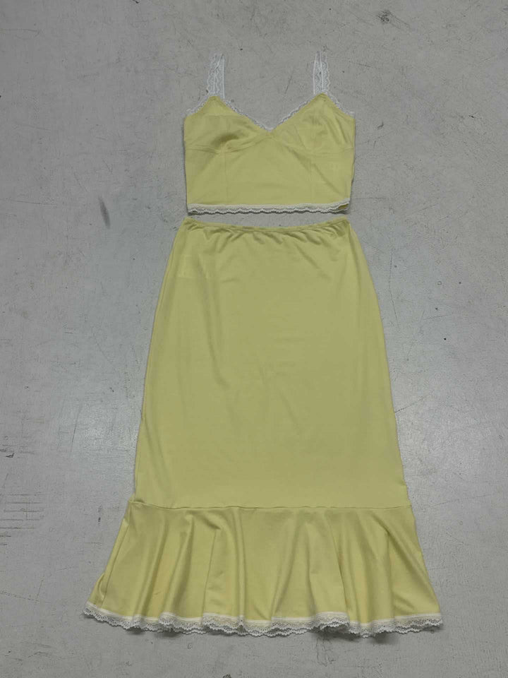Damen elegantes Set aus Spaghetti-Trägeroberteil und wadenlangem Rock mit Rüschensaum Drune