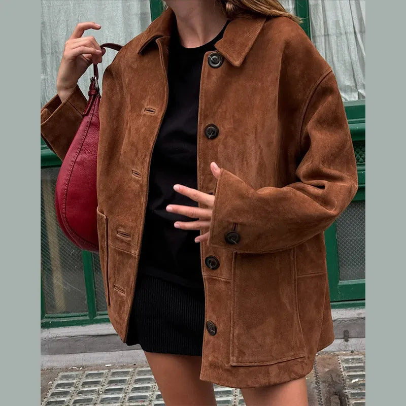 Damen 100+ oversized Wildlederoptik-Blousonjacke mit Pattentaschen und Knopfleiste Drune