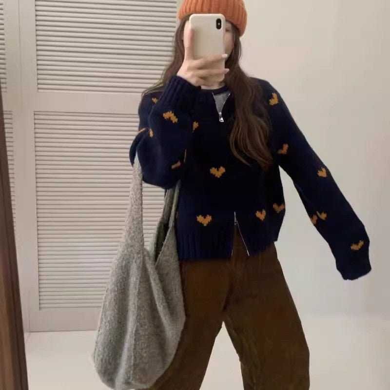 Damen gemütliche Strickjacke mit Herzmotiv und eleganter Knopfdetail Drune