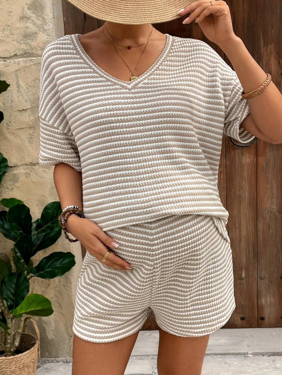 Damen lässiges Kurzarm-Set mit streifendem Design Drune