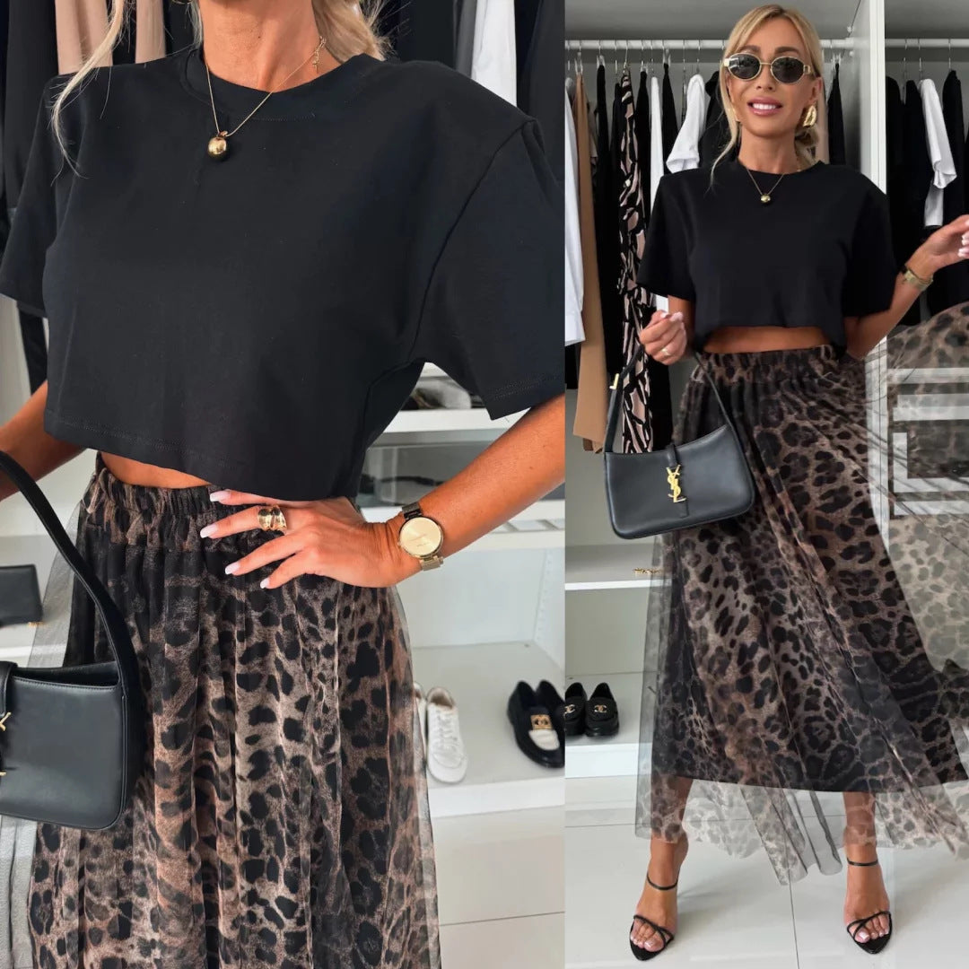 Damen Cropped T-Shirt im auffälligen Leopardenmuster