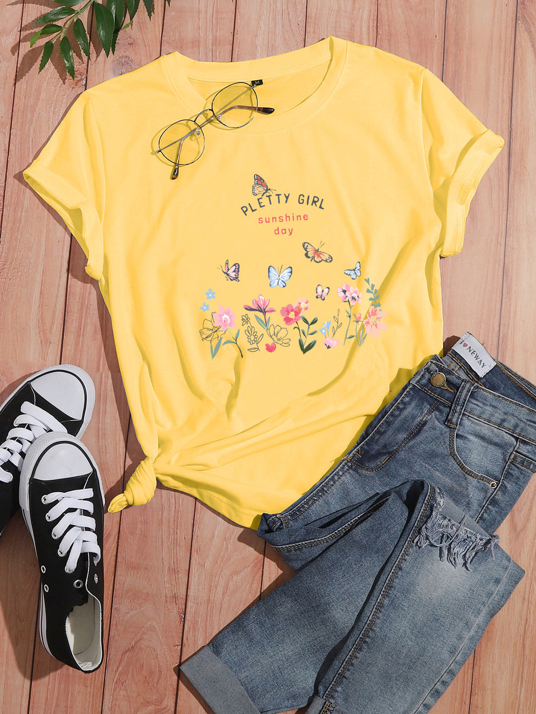 Damen T-Shirt mit verspieltem Blumendruck und elegantem Aufdruck Drune