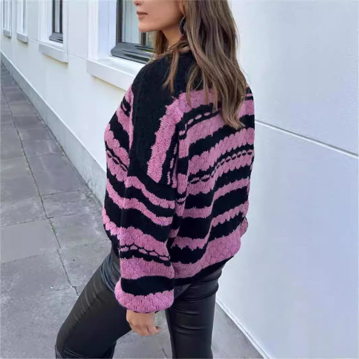 Damen gemütlicher Strickpullover mit modernem Zopfmuster und grafischen Akzenten Drune