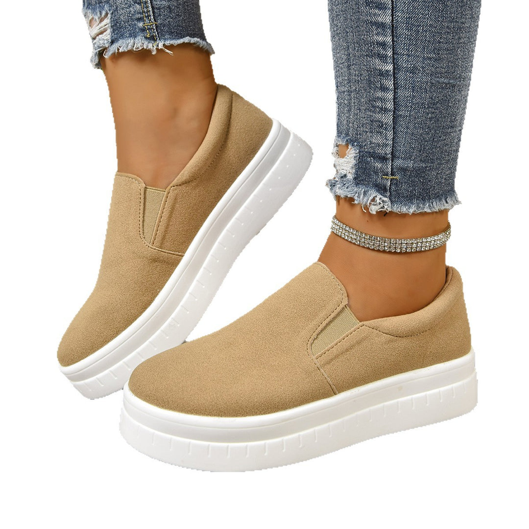 Damen Slip-On Freizeit-Sneaker mit breiter Leichtlauf-Plateausohle weichem Microvelours-Obermaterial und elastischen Seiteneinsätzen Drune