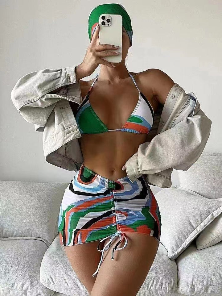 Damen Bikini-Set mit modischem Wickelrock und sportlichem Oberteil Drune