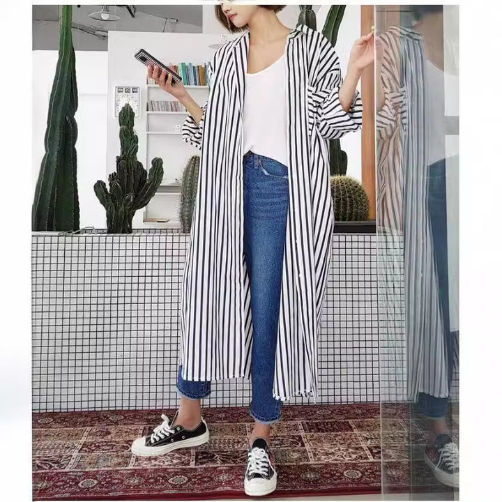 Damen Langes Gestreiftes Hemdmidaxi mit Stehkragen, Oversize‑Schnitt und tiefen Seitenschlitzen Drune
