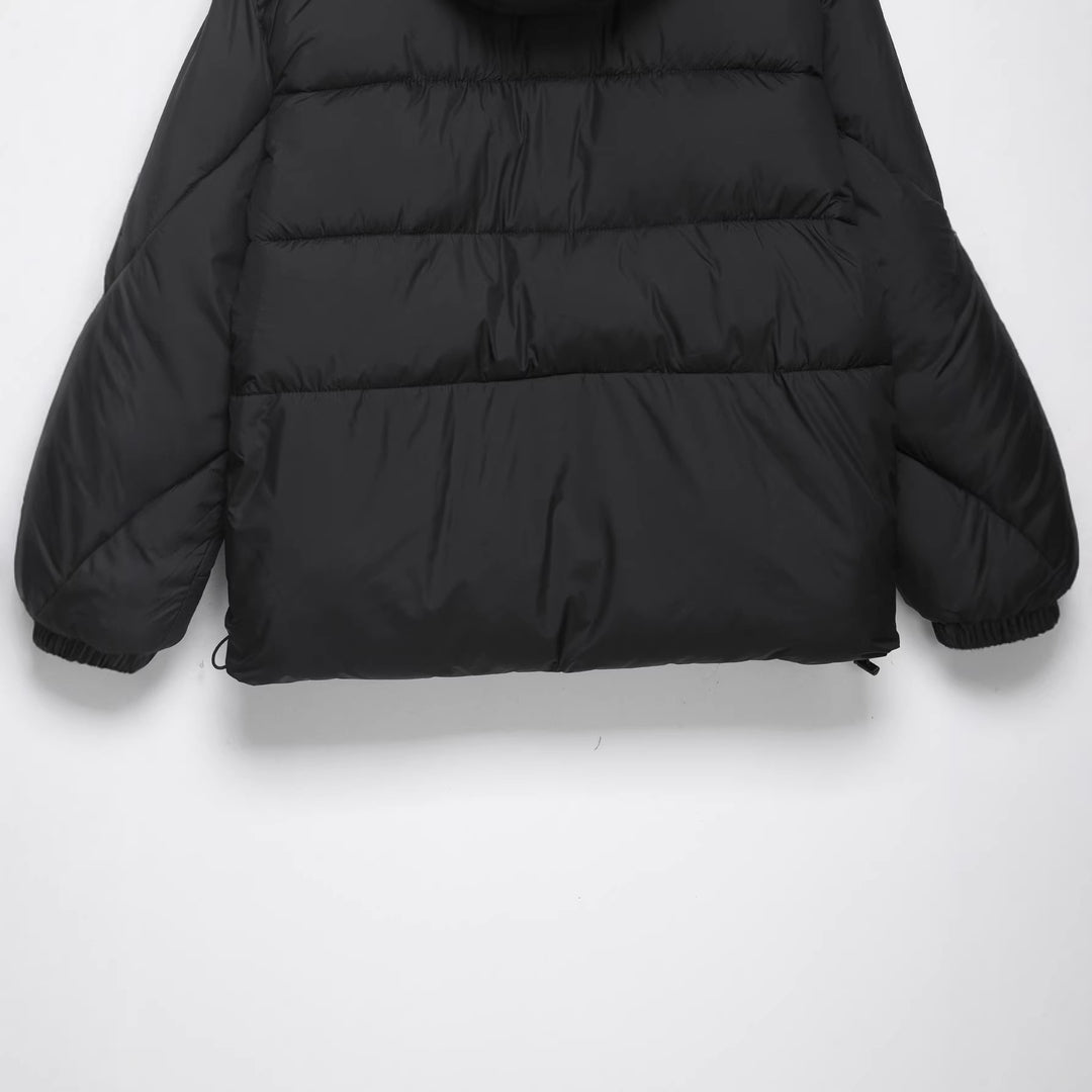Damen Kurze boxy Funktionsjacke mit Kapuze, wattierter Isolierung und diagonalen Reißverschlusstaschen Drune
