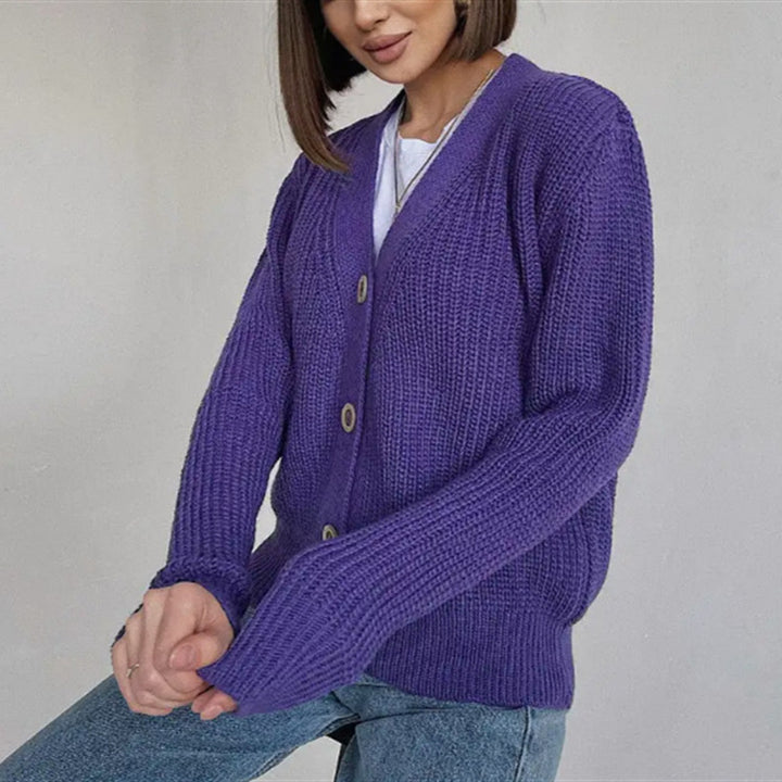 Damen Boxy-Grobstrick-Cardigan mit tiefer V-Leiste, Holzknopfverschluss und geripptem Saum Drune
