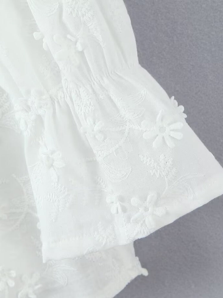 Damen luftiges Tunika-Kleid mit floralen Stickereien und Rüschensaum Drune