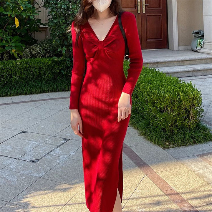 Damen Strickkleid mit tiefem V-Ausschnitt und seitlichem Schlitz Drune